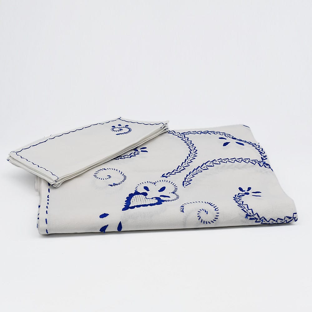 luisa-paix-o-arts-table-nappe-coton-brod-e-150x150-6-serviettes image 4