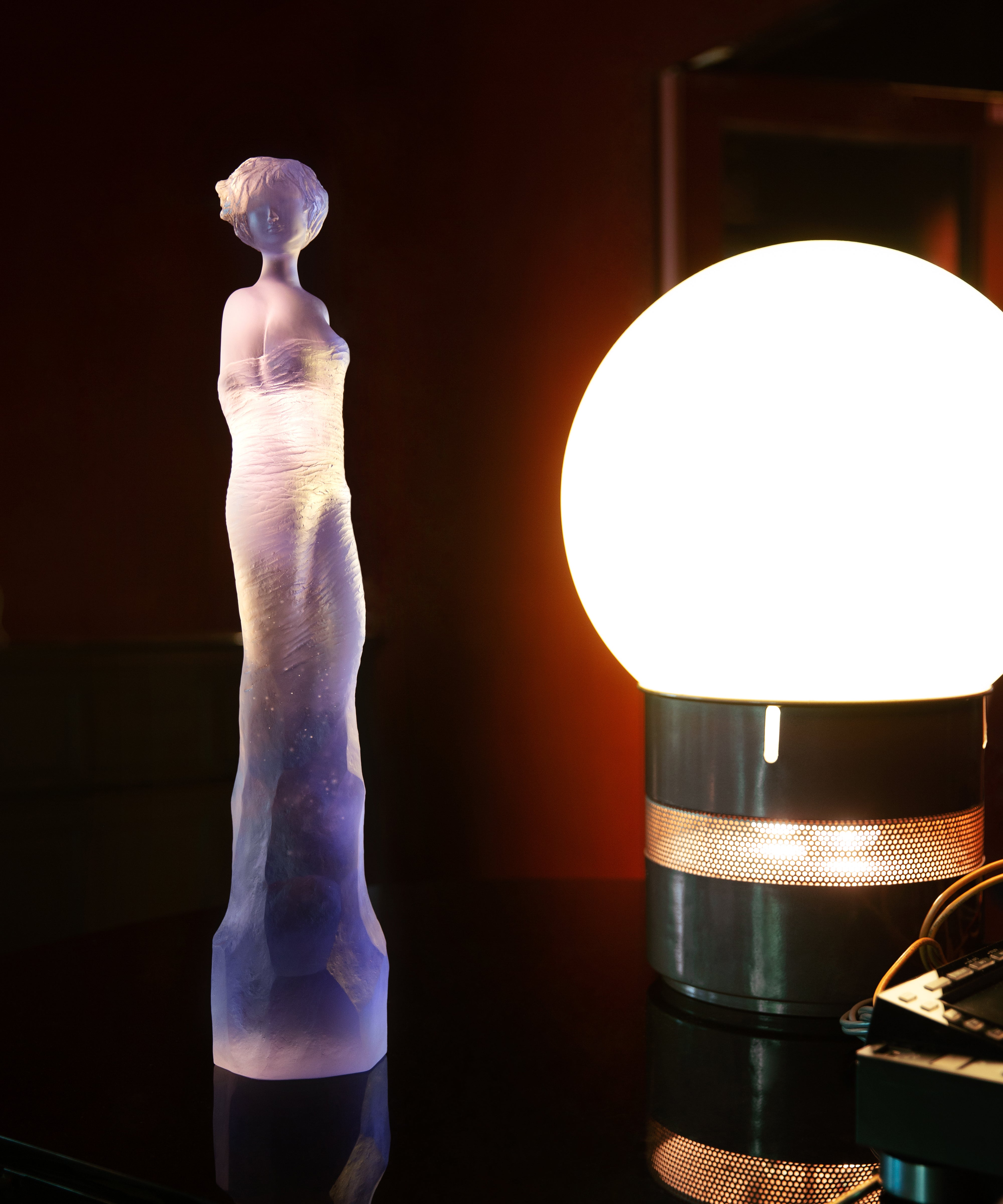daum-galat-a-violette-sculpture-jean-philippe-richard image 2