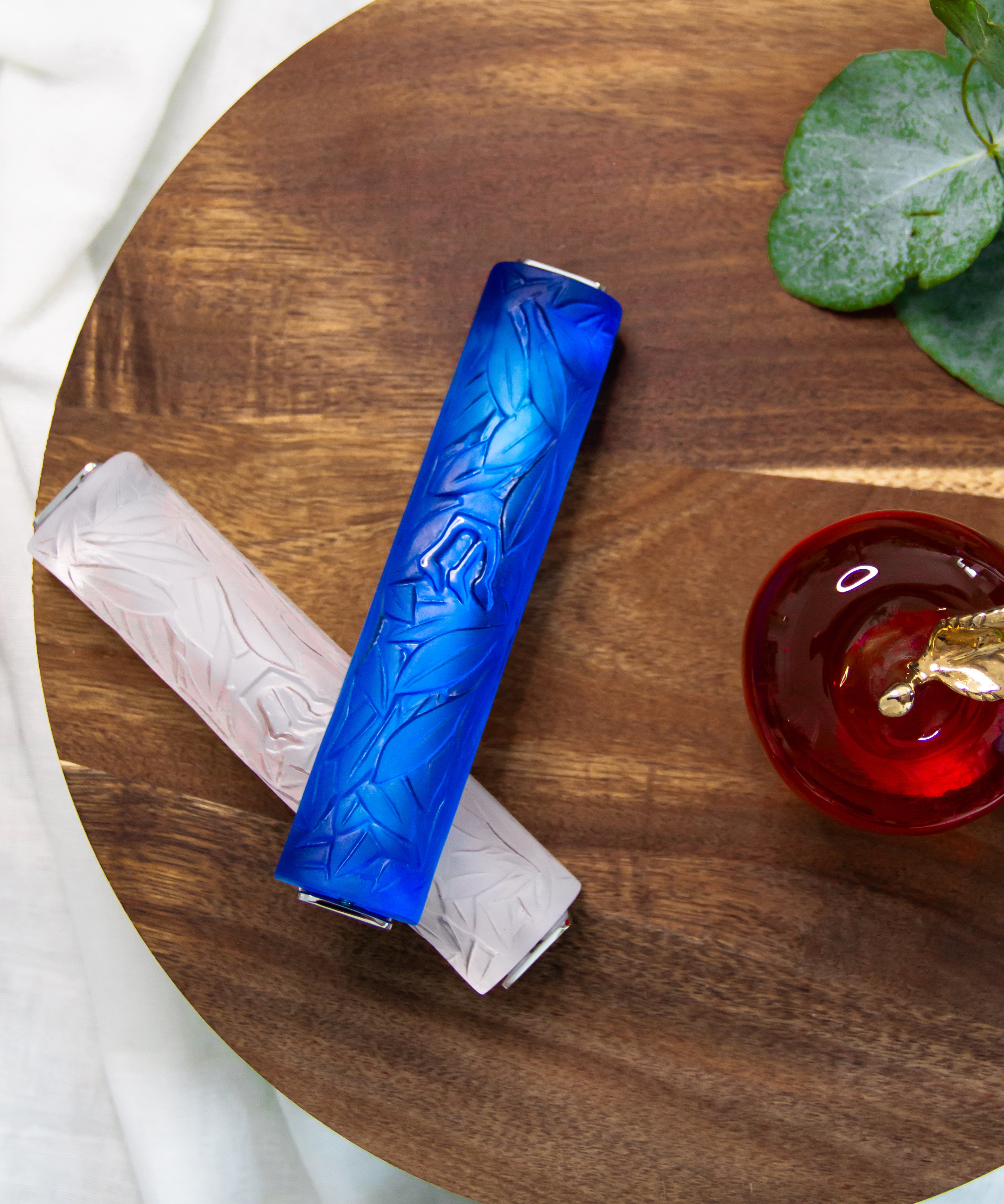 daum-art-cristal-mezuzah-feuille-d-olivier-cristal-blanc image 5