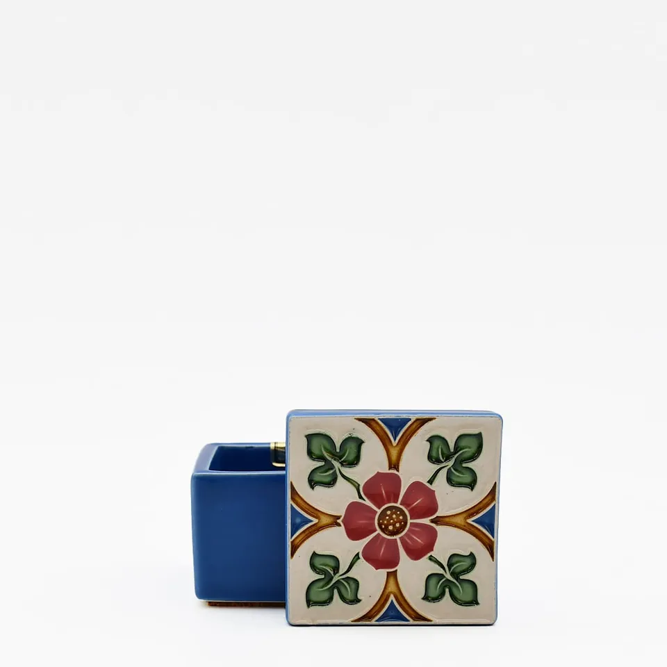 luisa-paix-o-azulejos-bo-te-c-ramique-turquoise-6x6cm-li-ge image 1