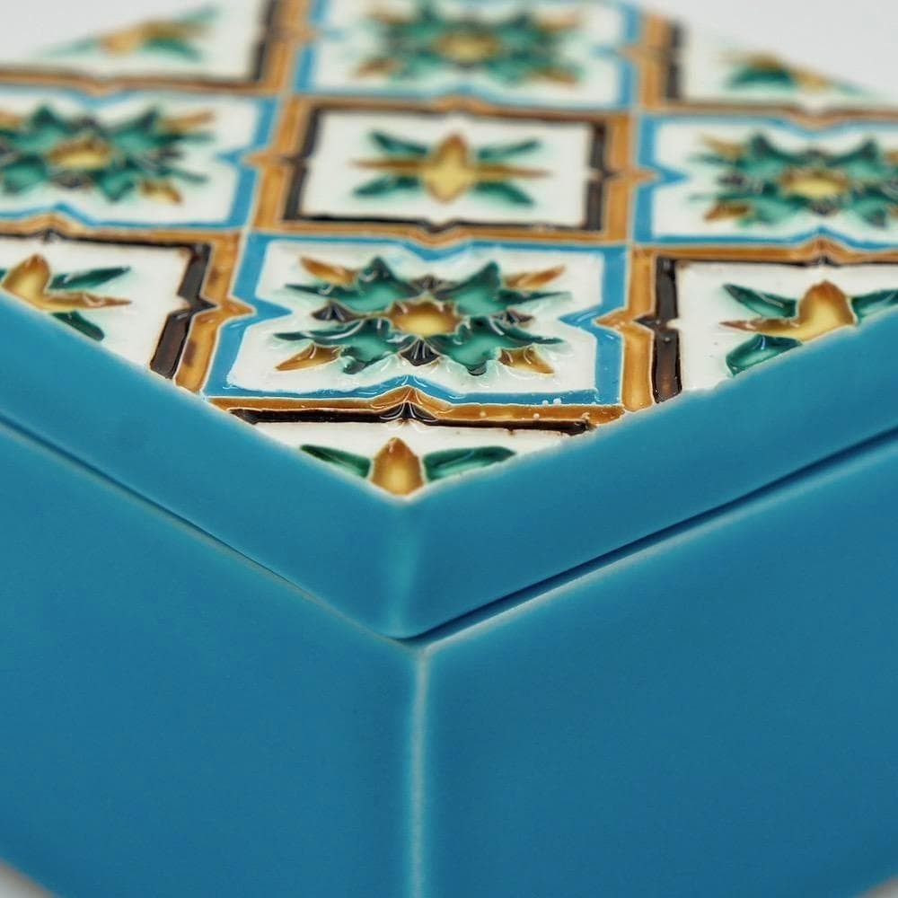 luisa-paix-o-vaisselle-portugaise-bo-te-azulejo-c-ramique-9x9-cm-peinte-main image 3