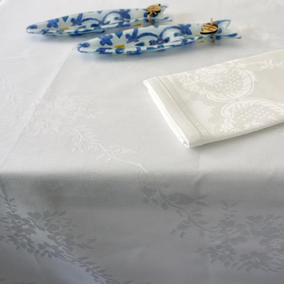 luisa-paix-o-nappe-coton-180x250-12-serviettes-blanches image 1