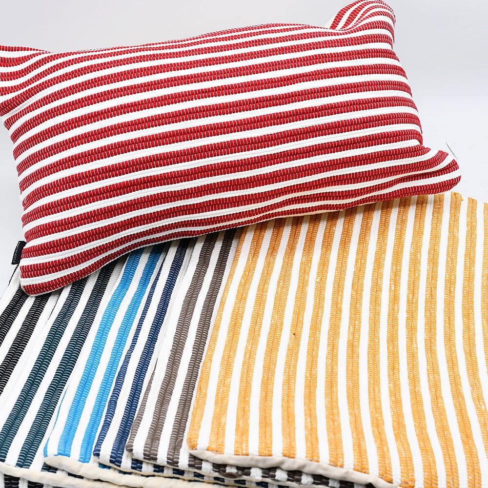 luisa-paix-o-riscas-housse-de-coussin-60x35-bordeaux-recycl-e image 6