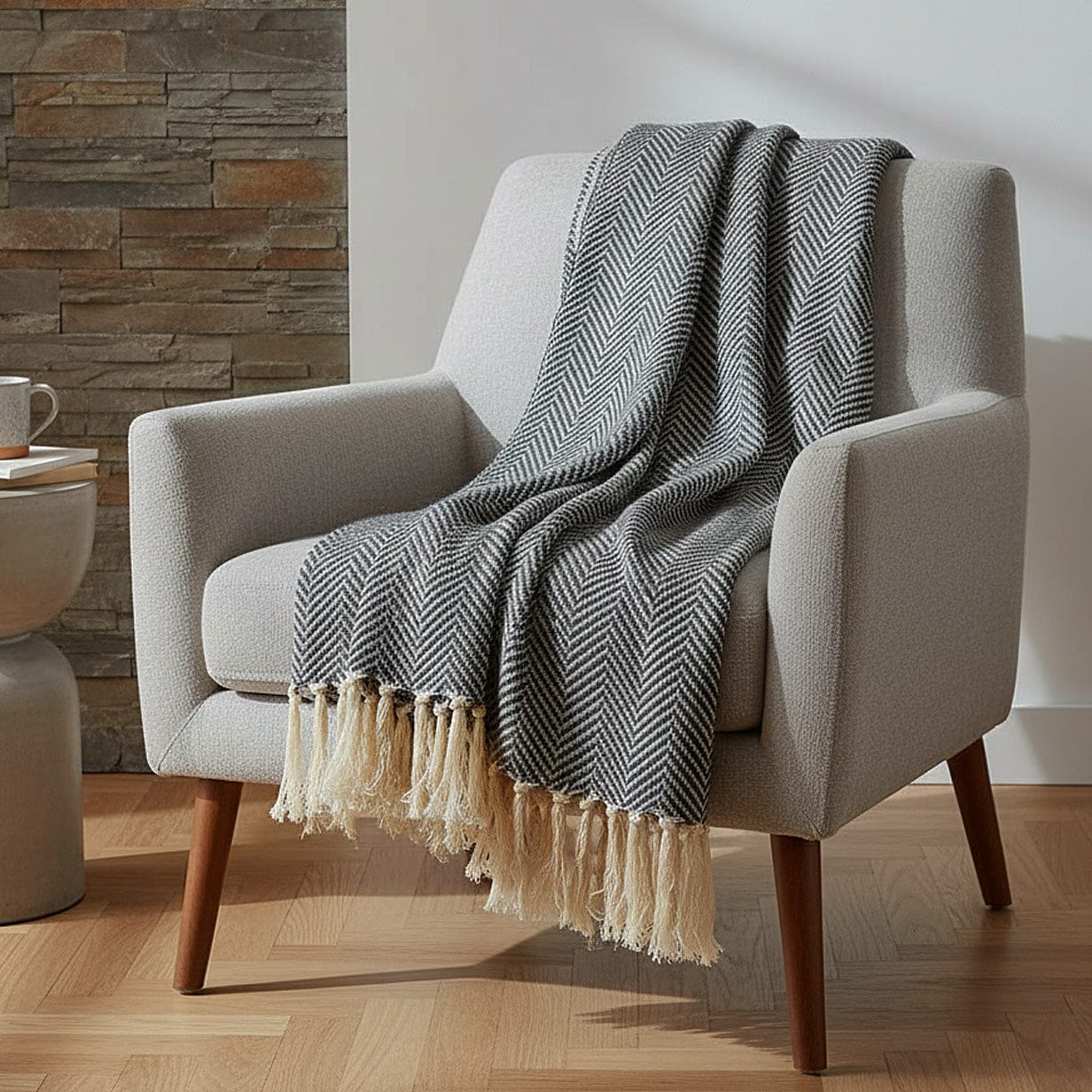 luisa-paix-o-chevrons-plaid-coton-gris-moyen-200x135cm image 2