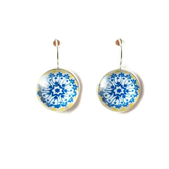 luisa-paix-o-bijoux-du-portugal-boucles-d-oreilles-azulejo-verre-1-8-cm image 1