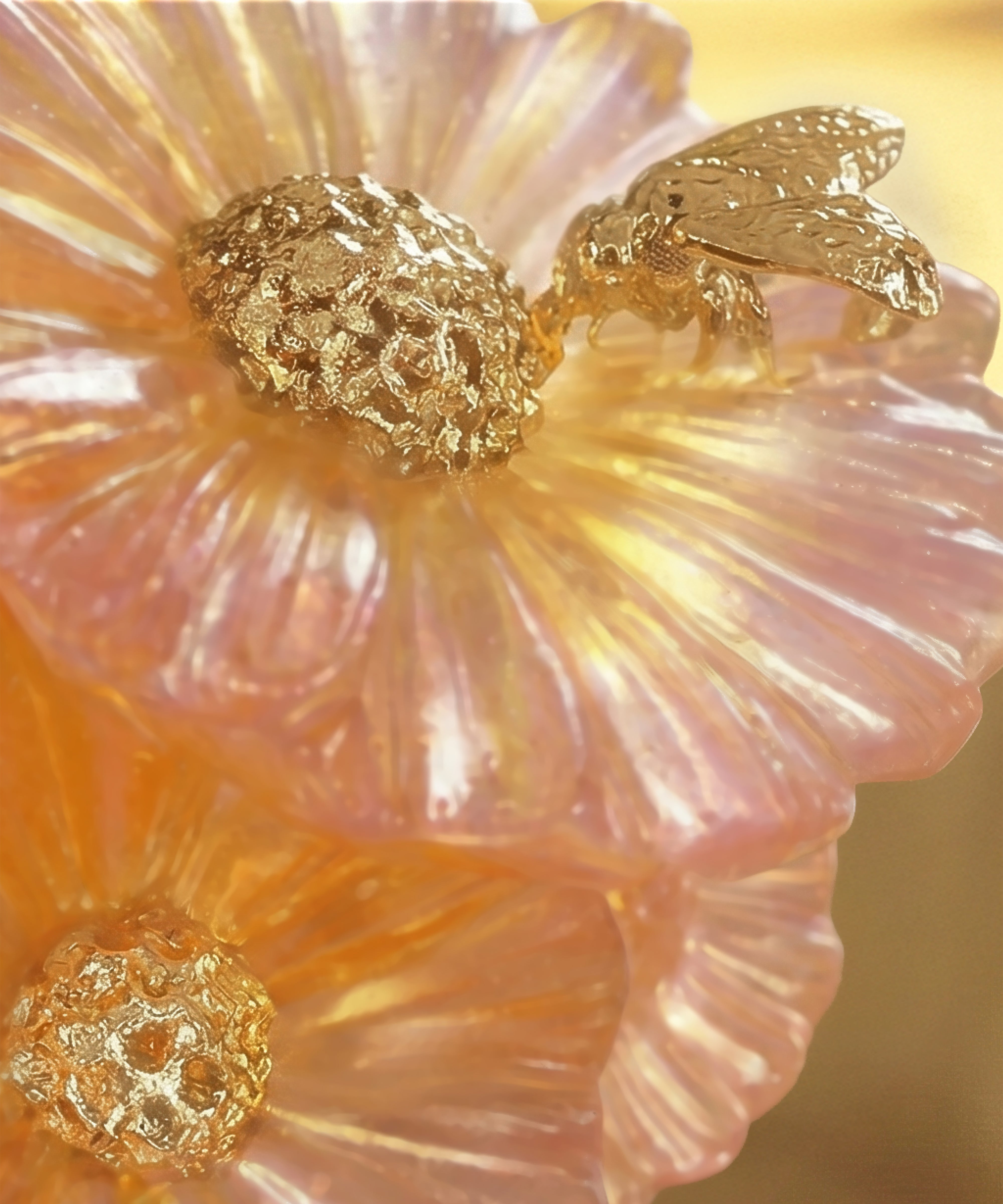 daum-or-d-abeille-petit-bouquet-d-coratif-cristal-feuille-d-or image 3