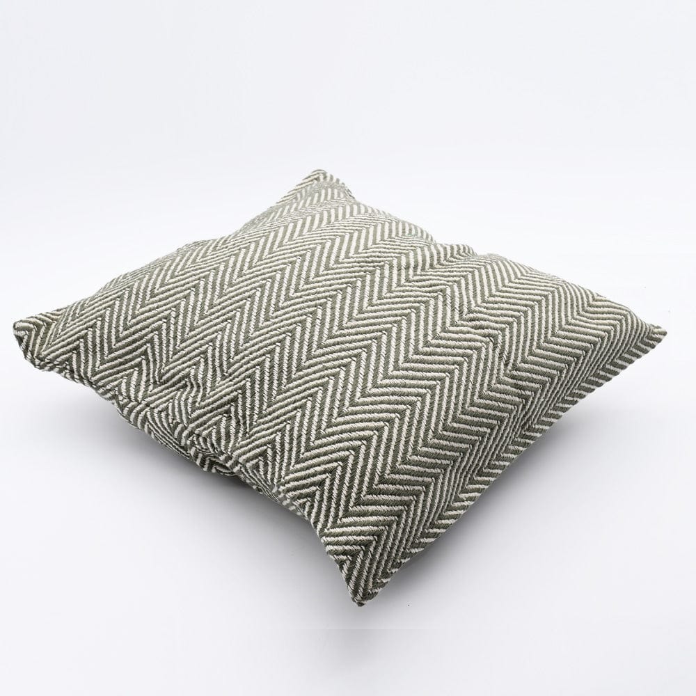 luisa-paix-o-chevrons-housse-de-coussin-50x50-vert-fonc image 2