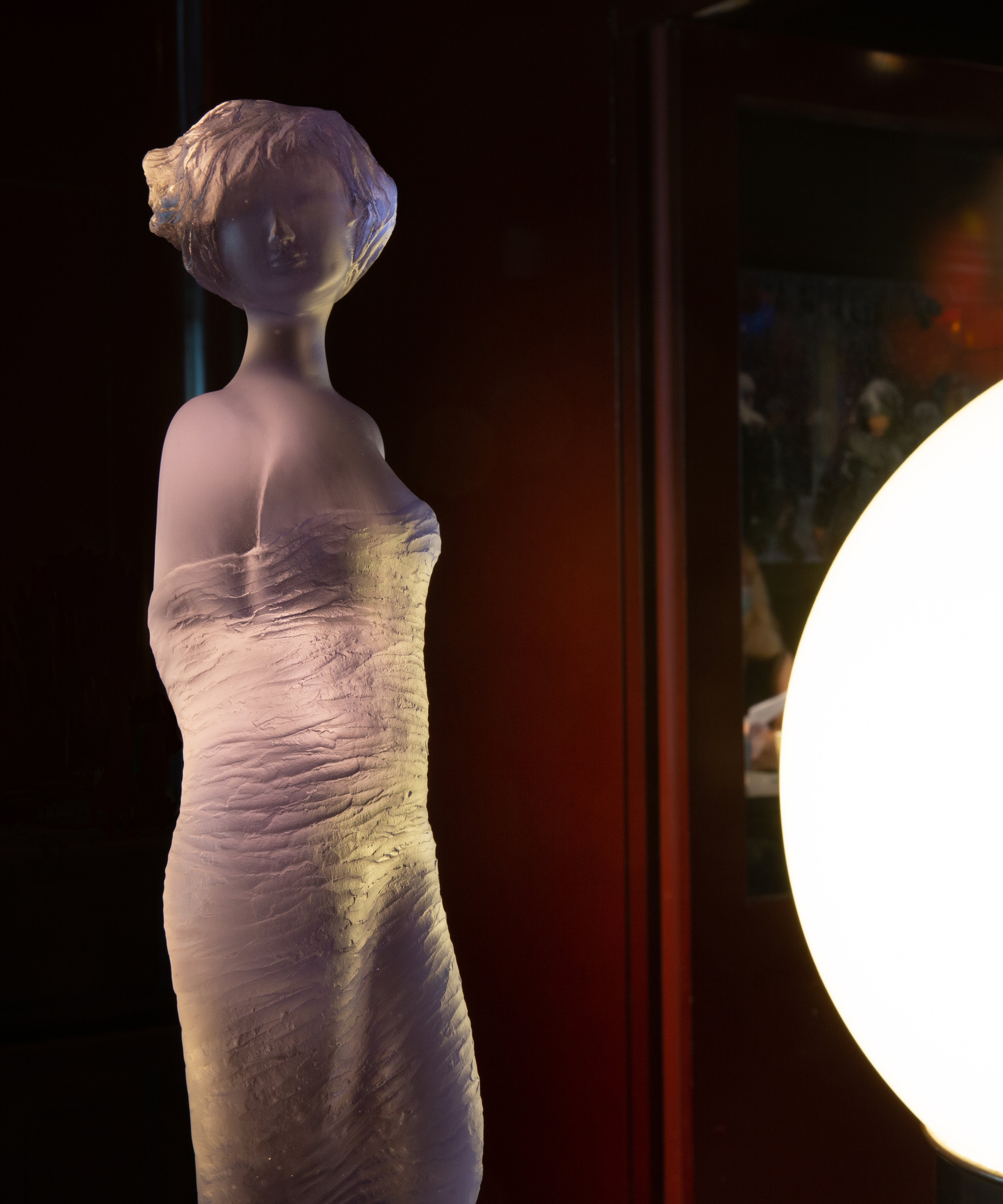 daum-galat-a-violette-sculpture-jean-philippe-richard image 3