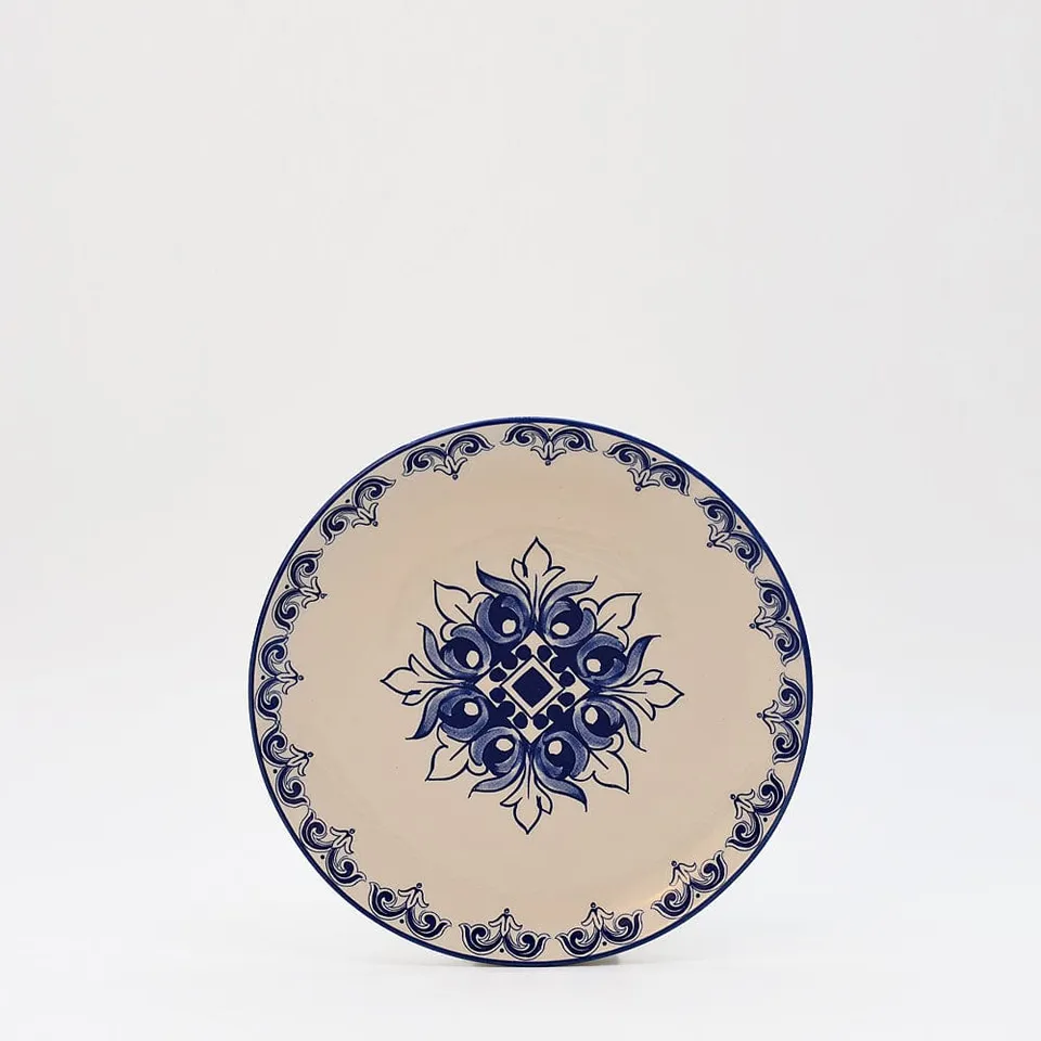 luisa-paix-o-bras-o-assiette-c-ramique-bleue-20cm image 1