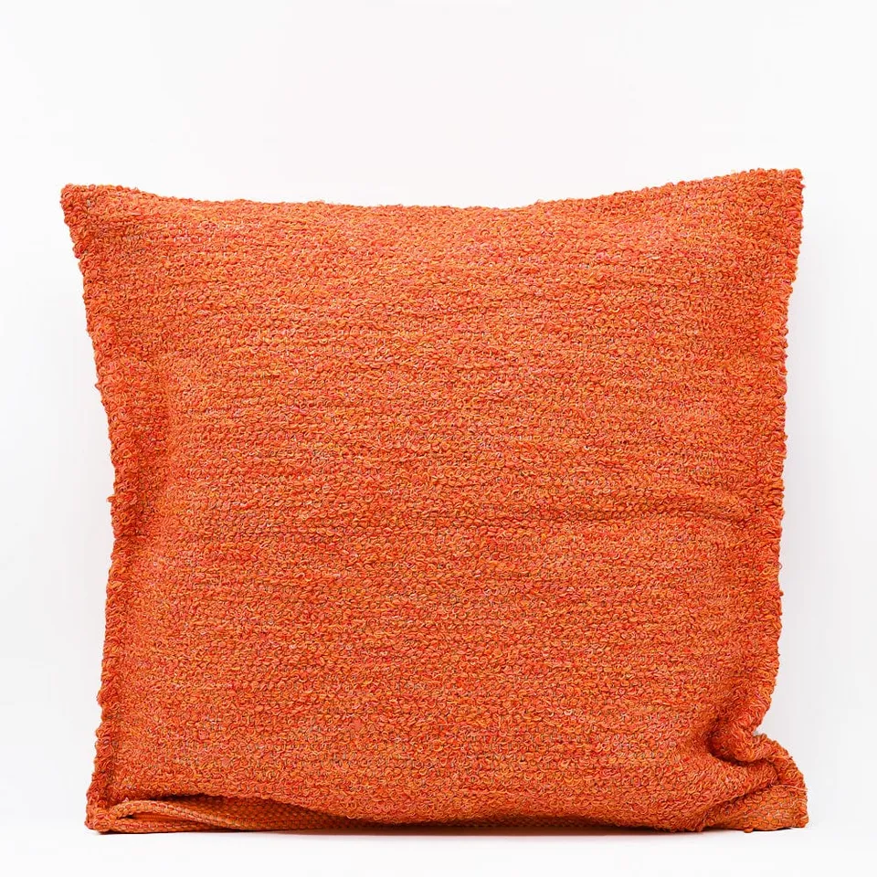 luisa-paix-o-housse-coussin-artisanale-60x60-orange-lavable image 1