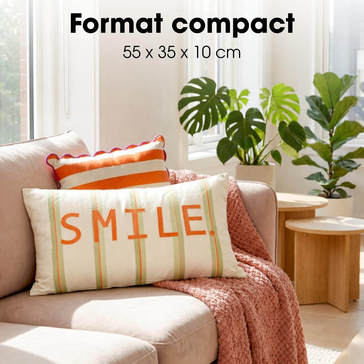 mica-decorations-smile-coussin-d-coratif-55x35-vert image 4